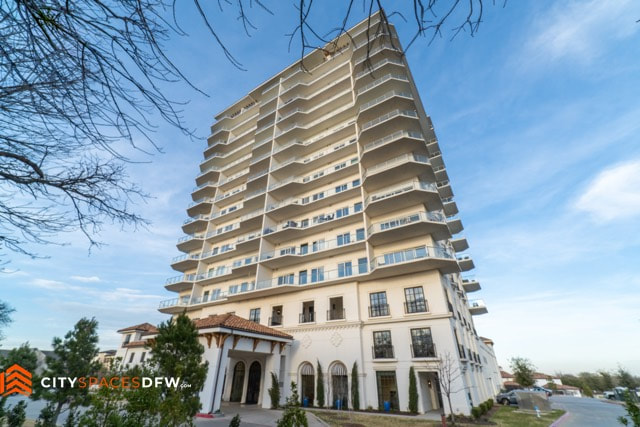 Lakeside Tower